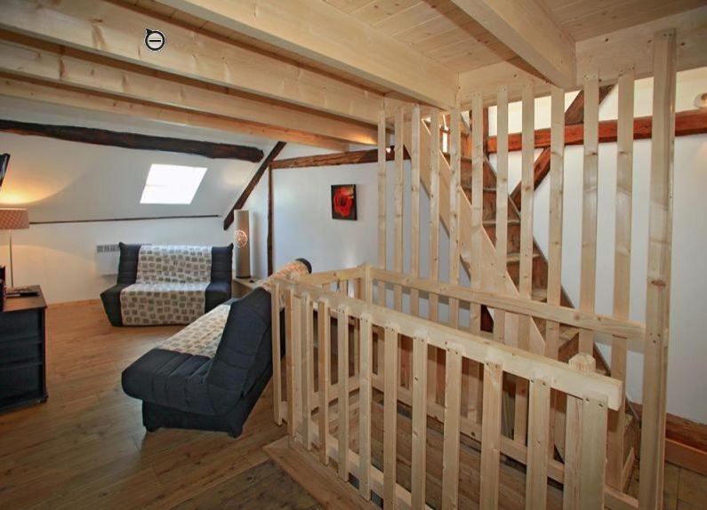 Le Gite Des Faucons Room photo